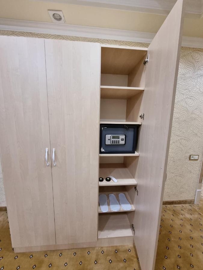 Anga Yerevan Hotel Екстериор снимка