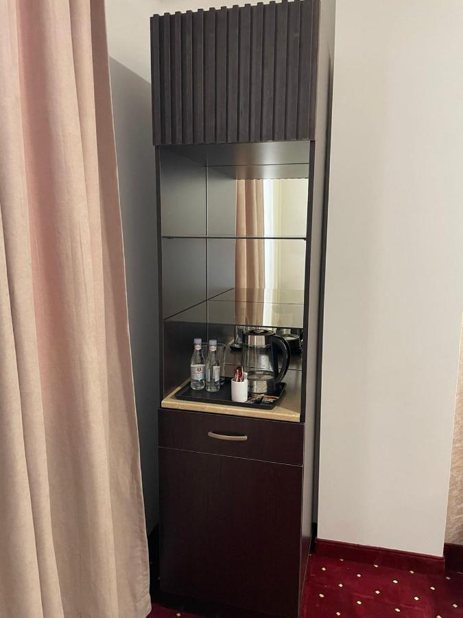Anga Yerevan Hotel Екстериор снимка