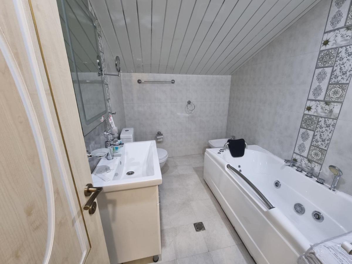 Anga Yerevan Hotel Екстериор снимка