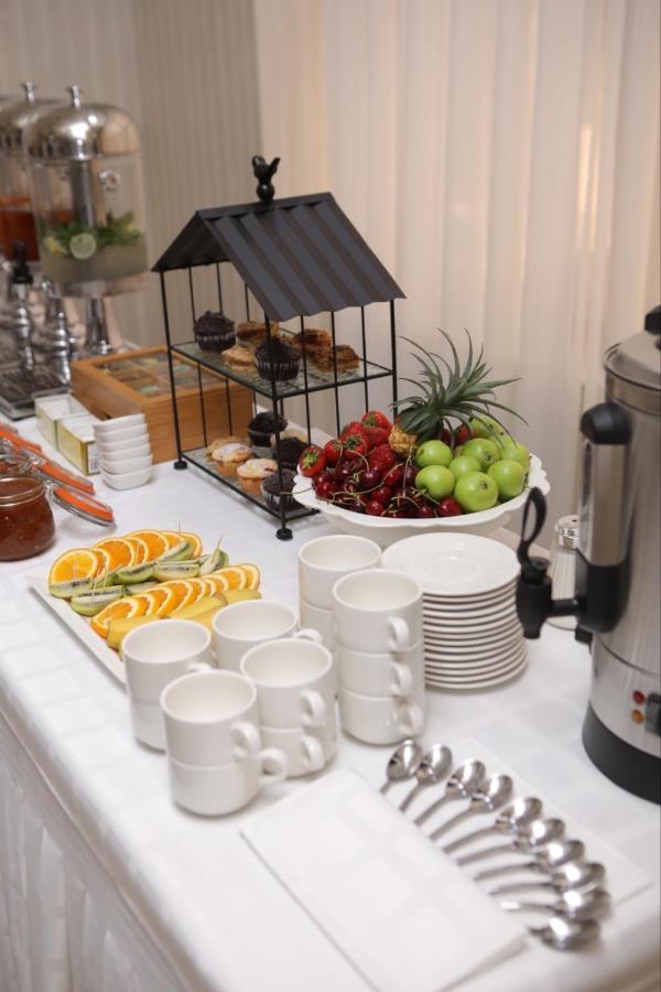 Anga Yerevan Hotel Екстериор снимка