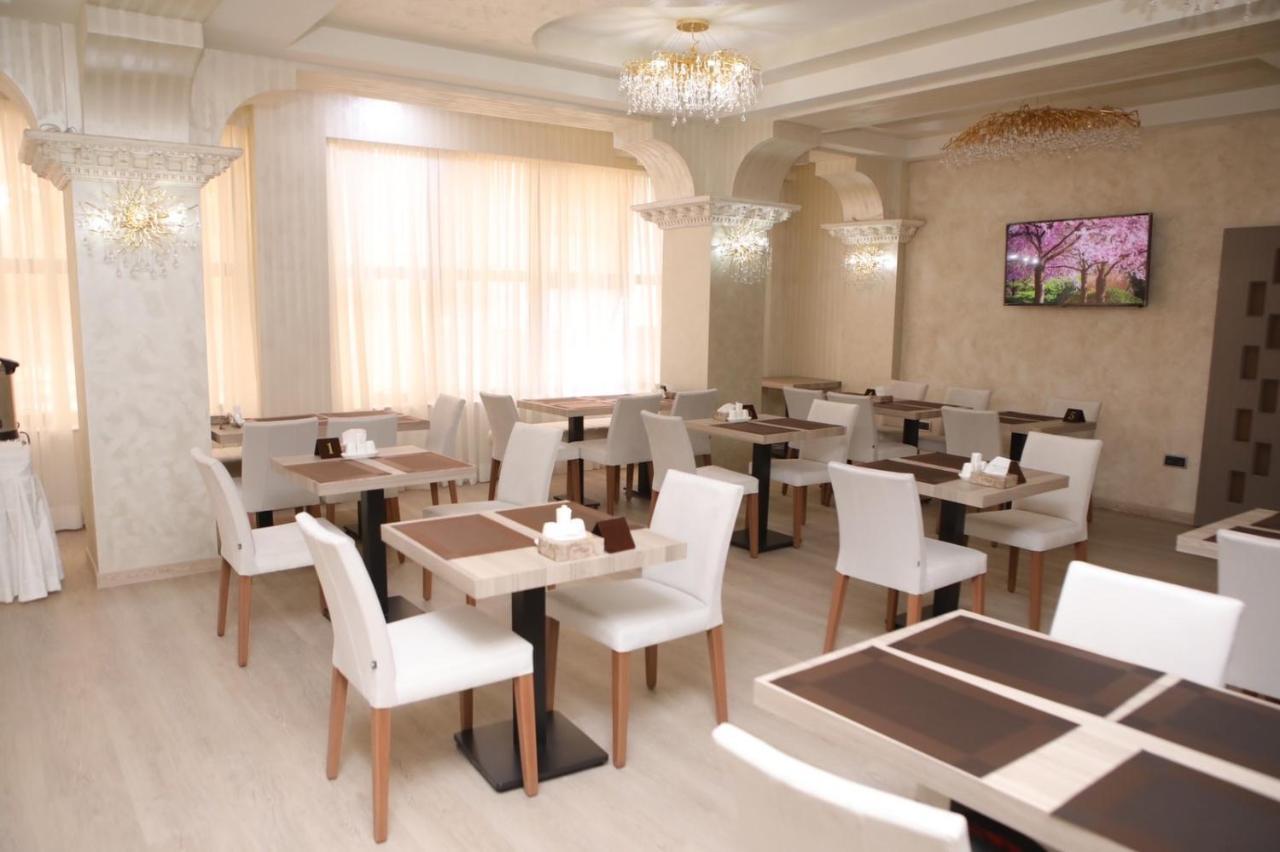 Anga Yerevan Hotel Екстериор снимка