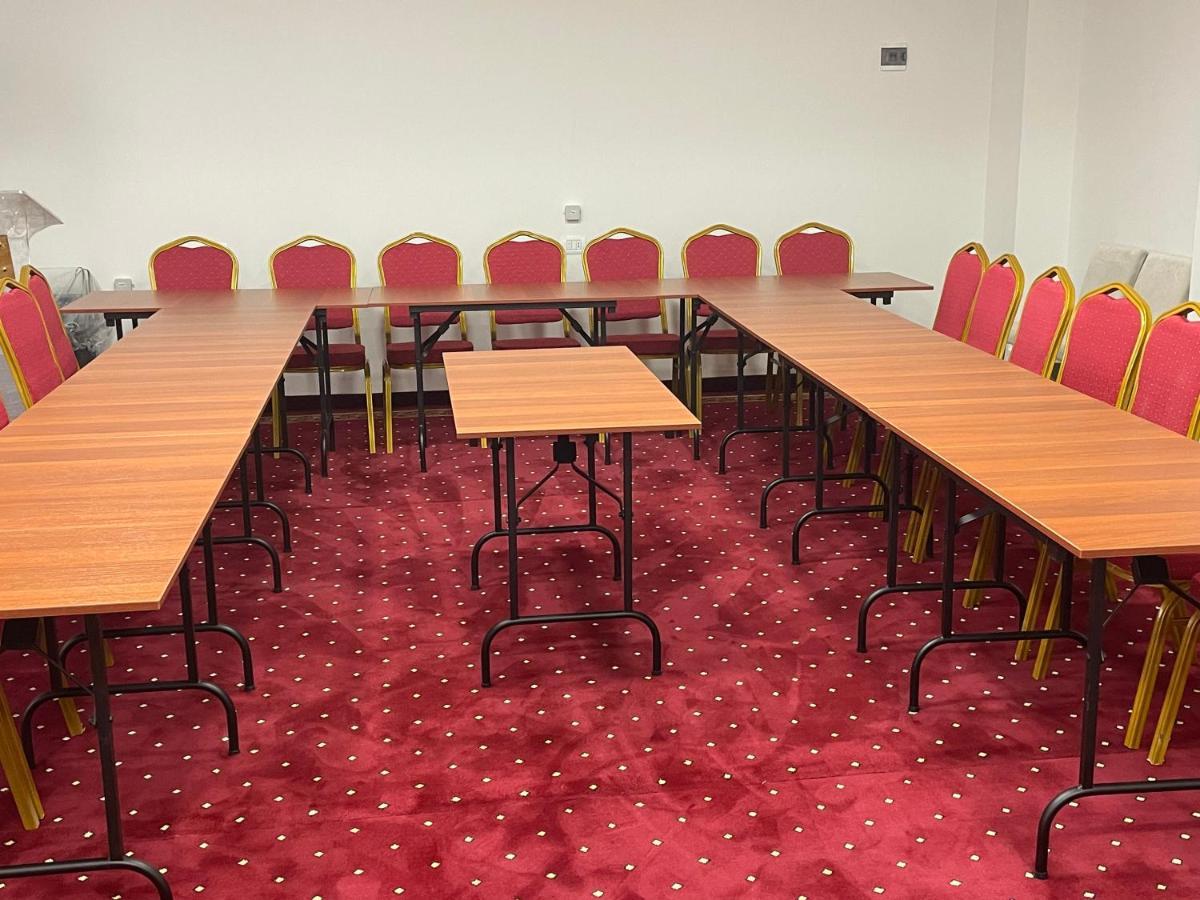 Anga Yerevan Hotel Екстериор снимка